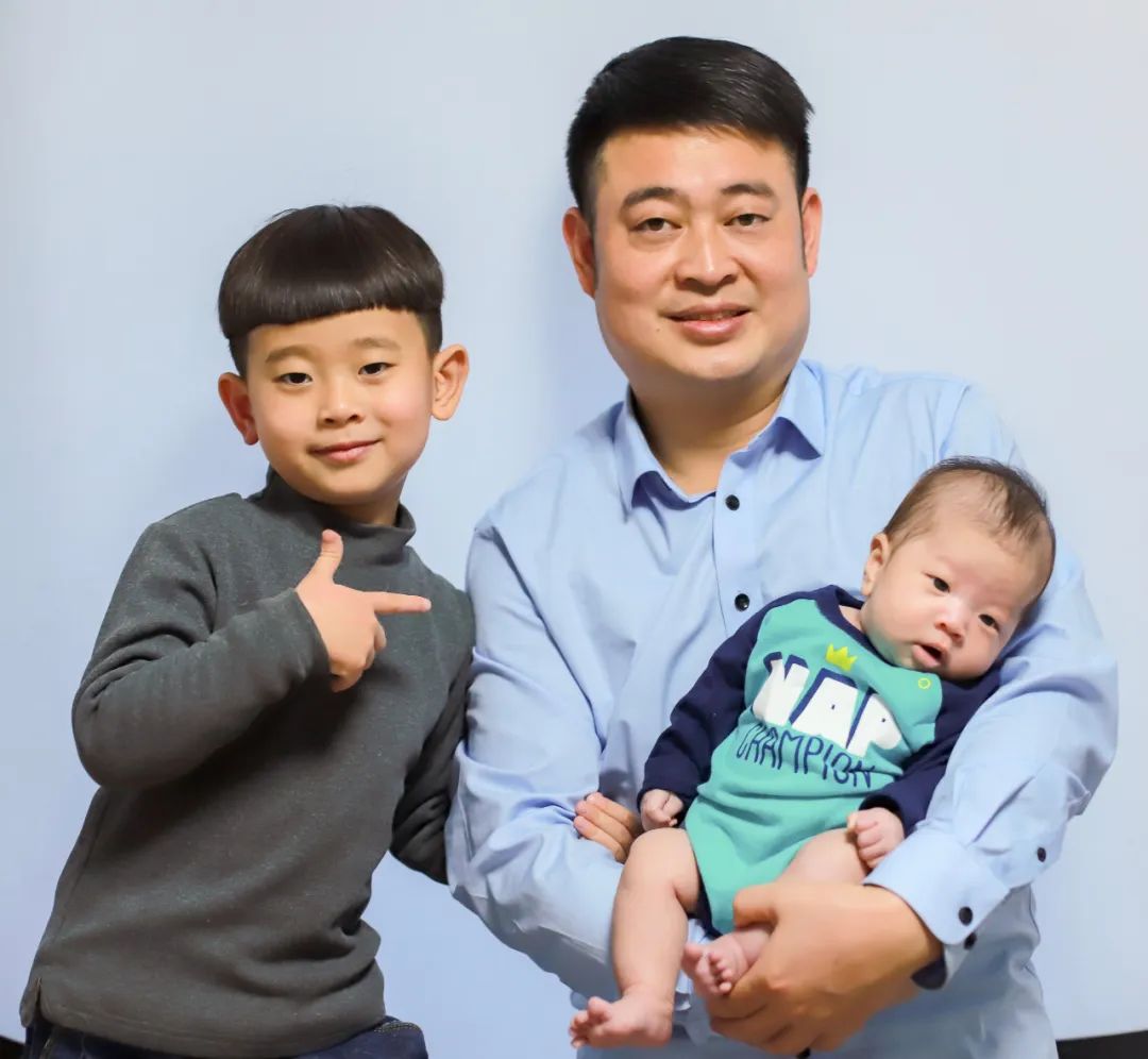 姐姐:"一想到远在杭州我还有个弟弟,我就乐得合不拢嘴!